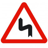 Señal de tráfico peligro curvas peligrosas hacia la izquierda